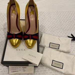 AUTH GUCCI GOLD GROSGRAIN BOW PUMP SZ 40/US 10
